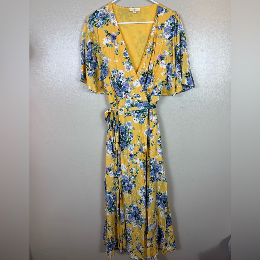 Entro Floral Wrap Maxi Dress Cottegecore Flutter Sleeve Size Large Yellow Blue